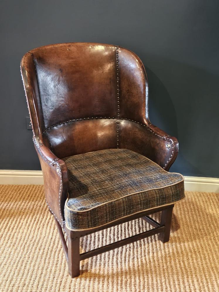 Superb Arts and Crafts Leather Fireside Chair - Image 2