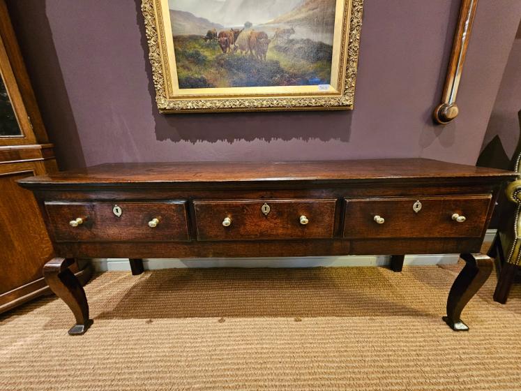 Superb George II Oak Three Drawer Dresser - Image 2