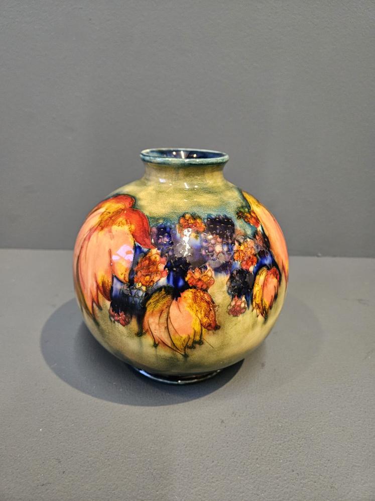 Superb 7" Moorcroft Leaf and Blackberries Flambé Vase - Image 1
