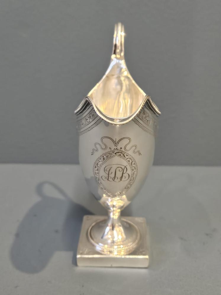Fine Georgian Silver Cream Jug by Henry Barnard  - Image 5