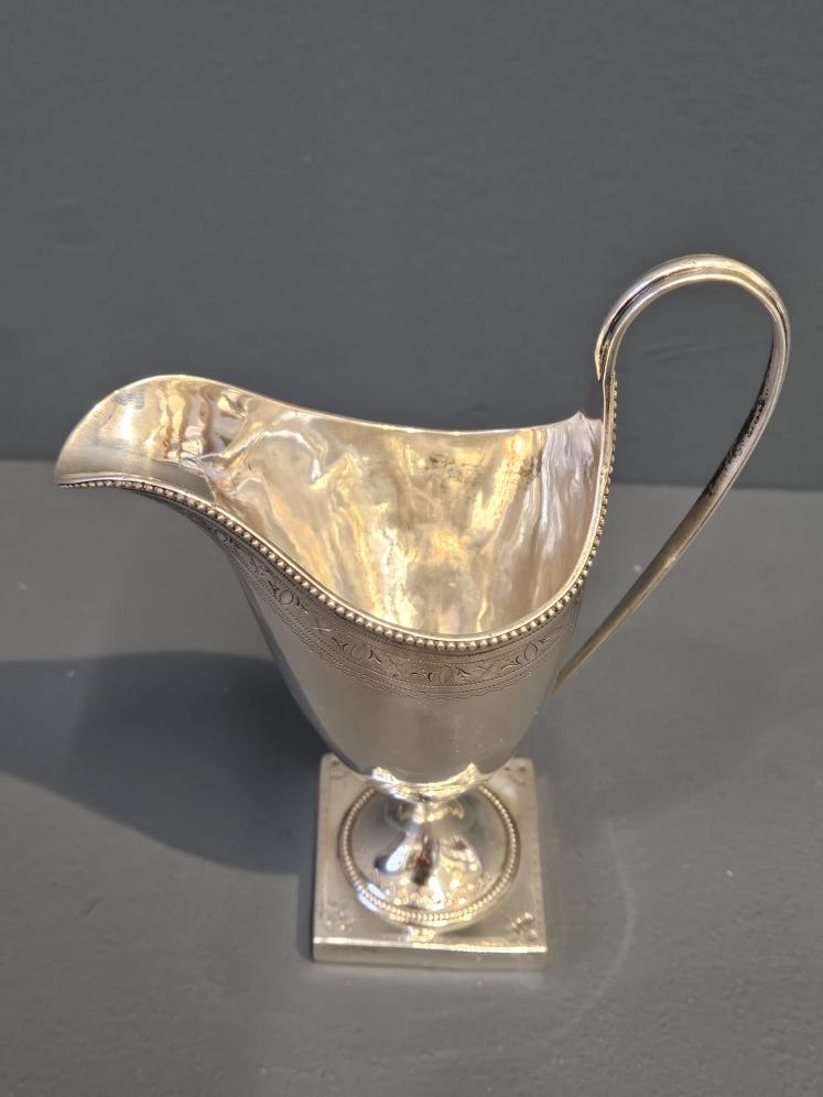 Fine Georgian Silver Cream Jug by Henry Barnard  - Image 3