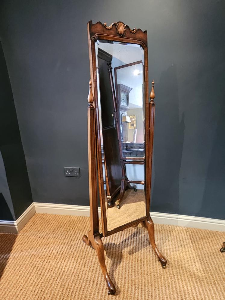 Superior Quality George III Style Cheval Mirror  - Image 9