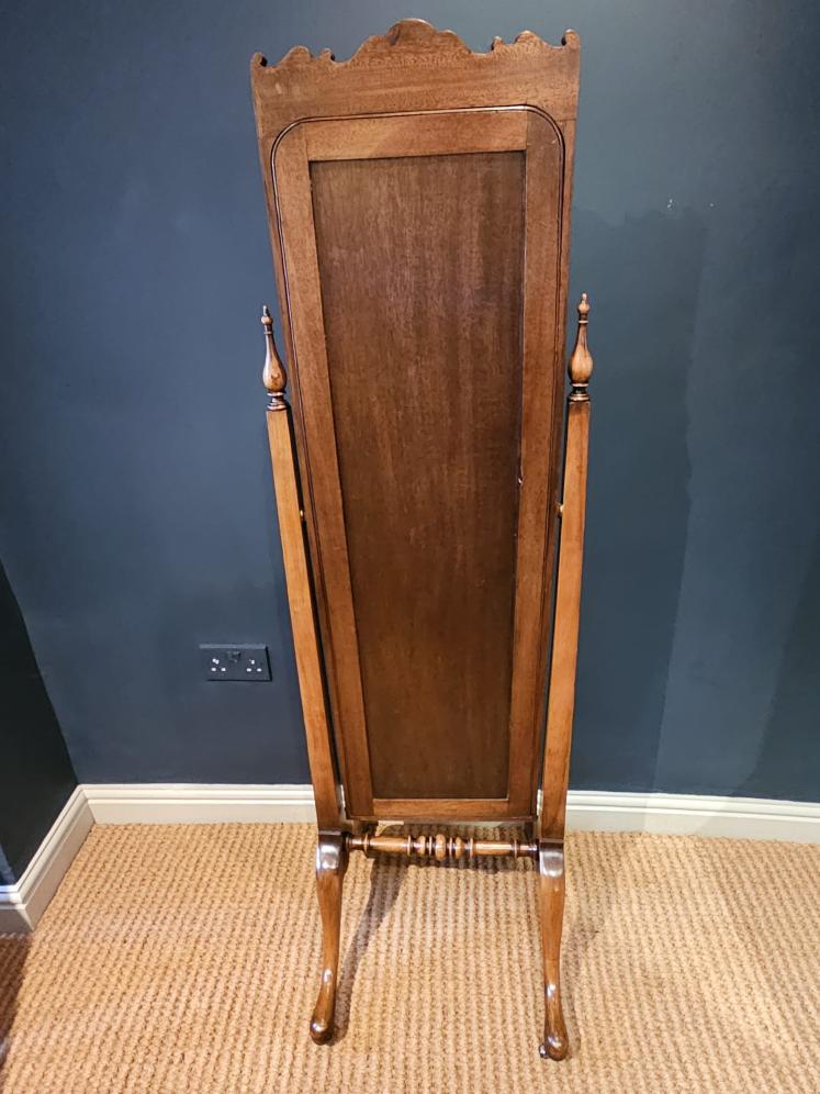 Superior Quality George III Style Cheval Mirror  - Image 8