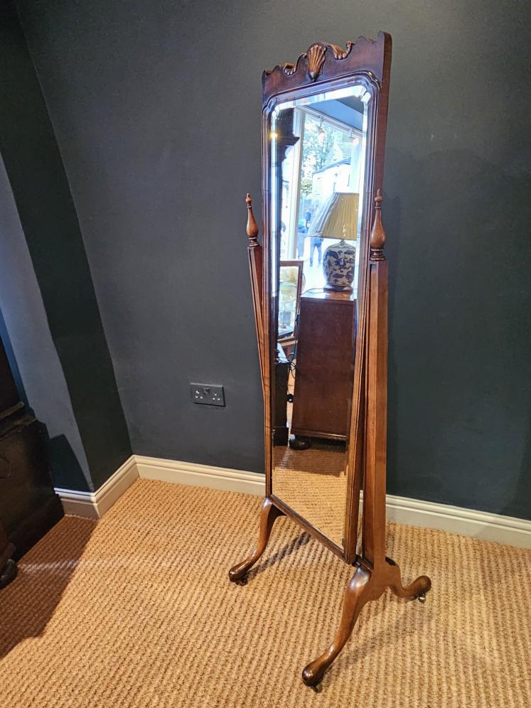 Superior Quality George III Style Cheval Mirror  - Image 6