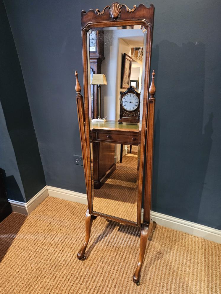 Superior Quality George III Style Cheval Mirror  - Image 1