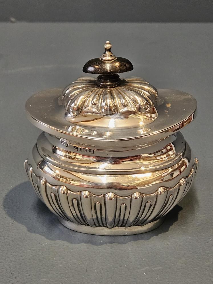 George V Silver Hinged Top Silver Tea Caddy - Image 2