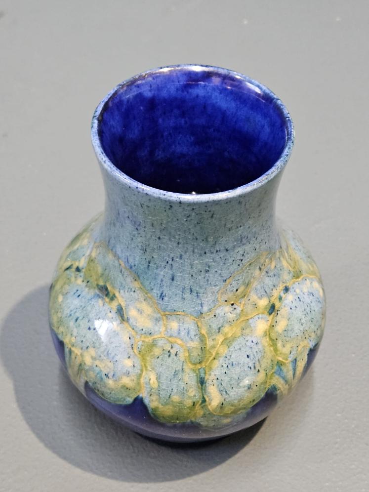 Moorcroft Moonlit Blue Vase - Image 4