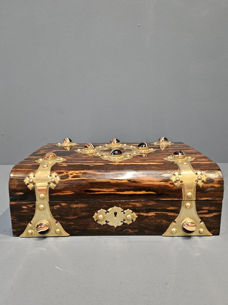 Victorian Coromandel Games Box with Original Interior and Contents - Image 7