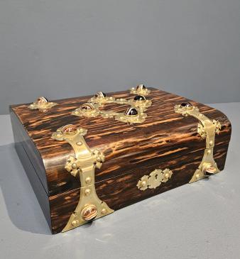 Victorian Coromandel Games Box with Original Interior and Contents - Image