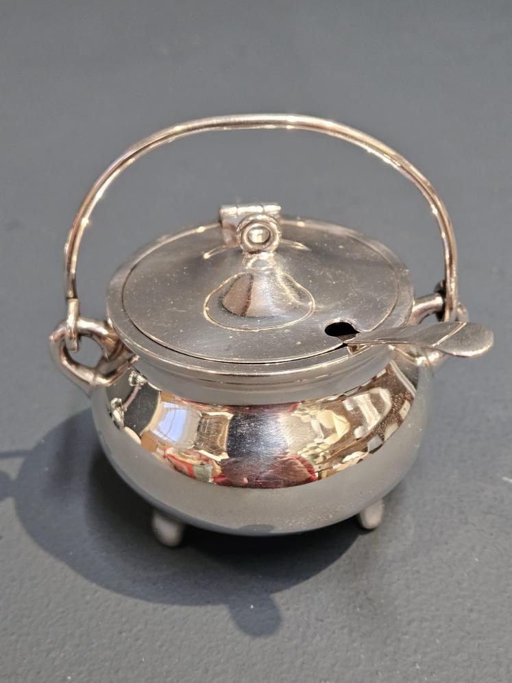 Unusual Pair of Edwardian Silver Cauldron Mustard Pots - Image 4