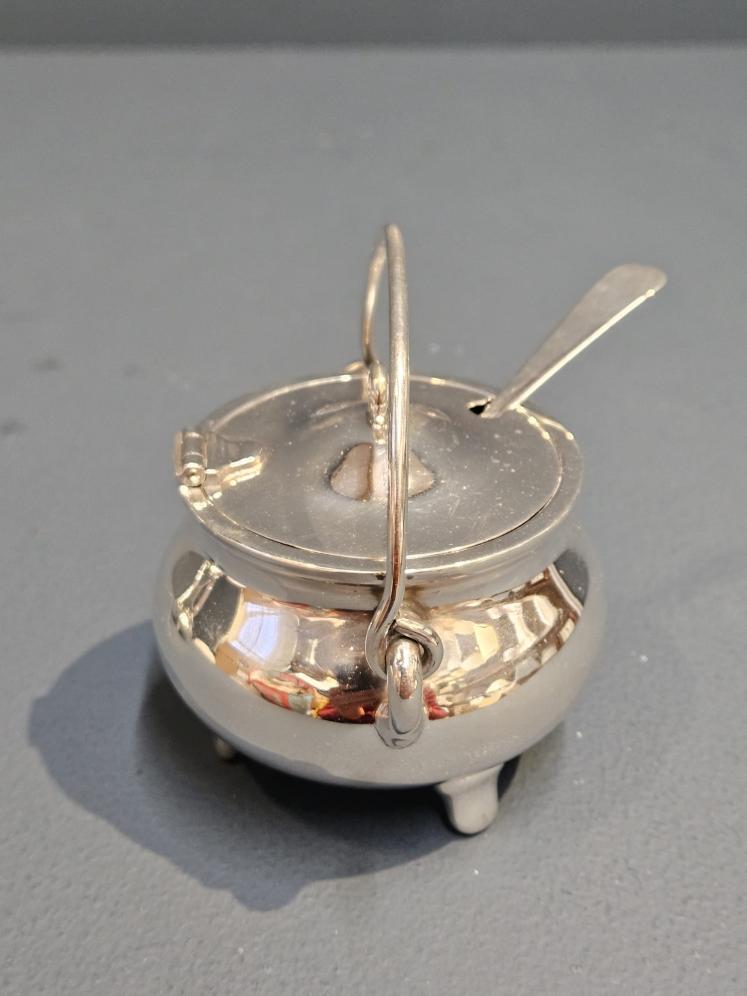 Unusual Pair of Edwardian Silver Cauldron Mustard Pots - Image 2