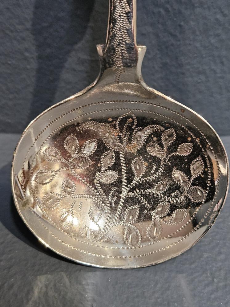 Georgian Silver Oval Well Caddy Spoon - Image 2