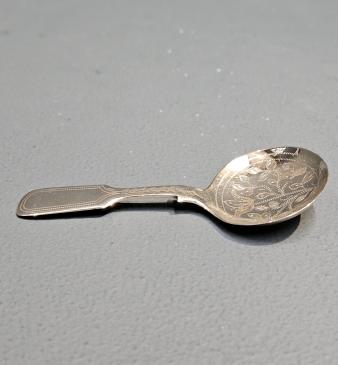 Georgian Silver Oval Well Caddy Spoon - Image