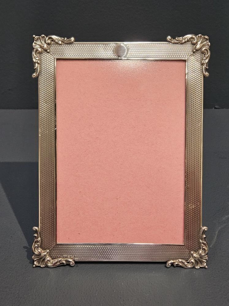 George V Silver Engine Turned Photo Frame - Image 1