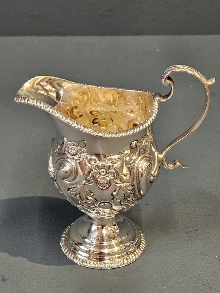 Edwardian Silver Cream Jug - Image 2
