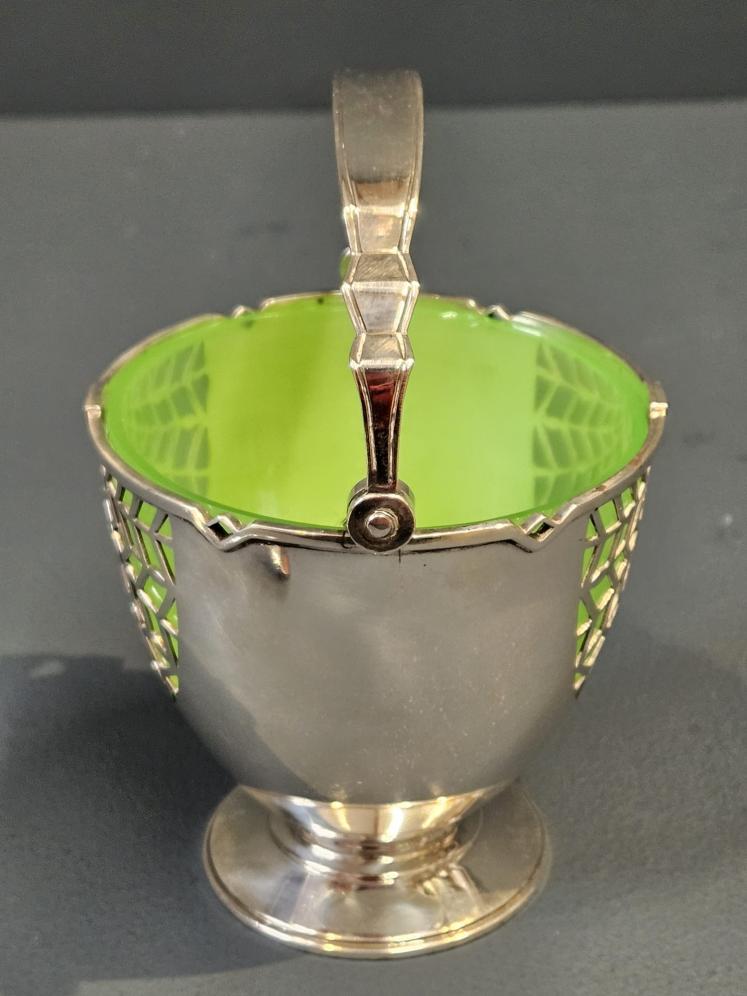 Mappin & Webb Silver Sugar Basket and Liner  - Image 5