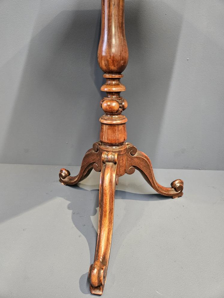 William IV Rosewood Octagonal Occasional Table - Image 3