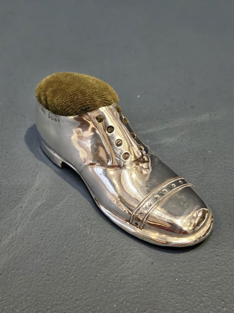 Edwardian Silver Shoe Pin Cushion - Image 1