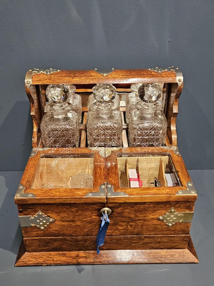 Victorian Oak After Dinner Tantalus and Gaming Box - Image 6