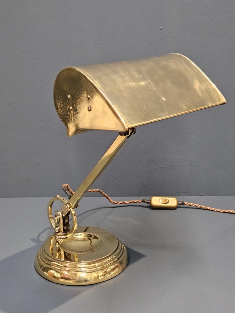 Superb 1920's Adjustable Brass Bankers Lamp - Image 1