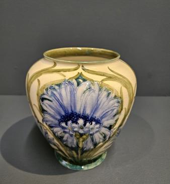 Rare Moorcroft McIntyre Cornflower on White Vase - Image