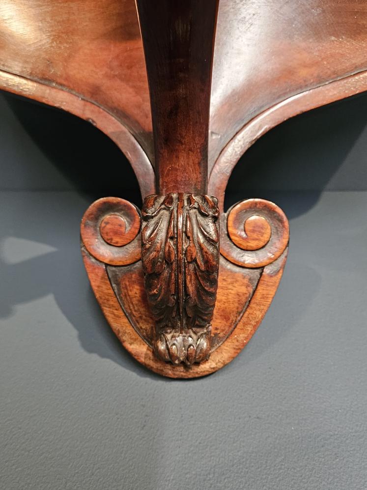 Superb William IV Mahogany Wall Bracket - Image 3