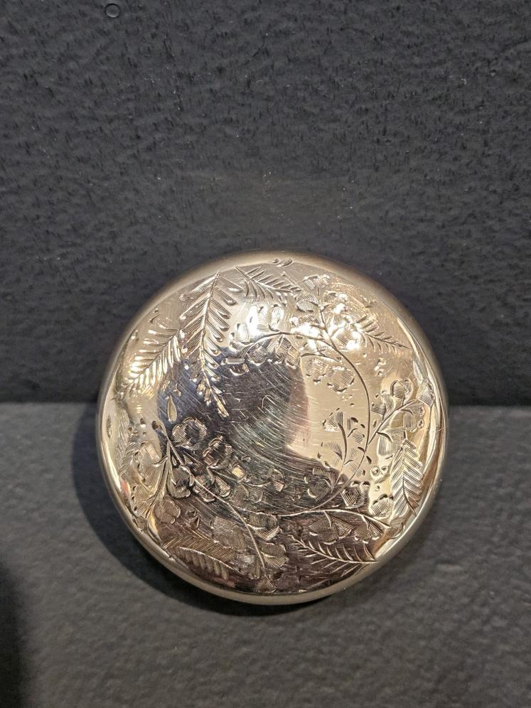 Victorian Silver Aesthetic Design Pill Box - Image 2