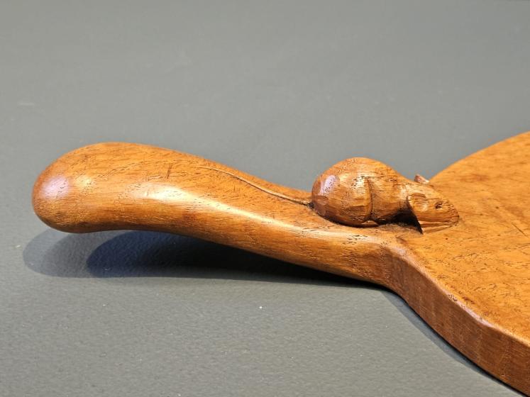 Thompson of Kilburn Mouseman Adzed Oak Cheese Board - Image 5
