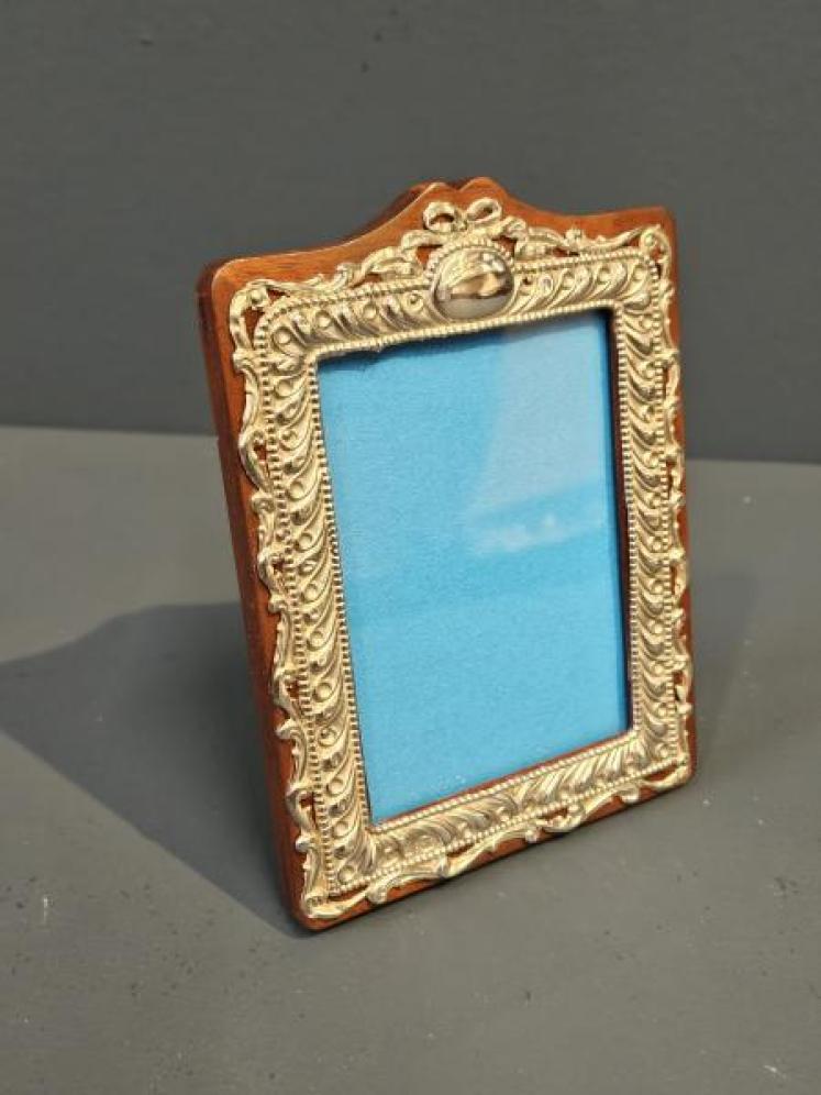 Edwardian Embossed Silver Photo Frame - Image 2