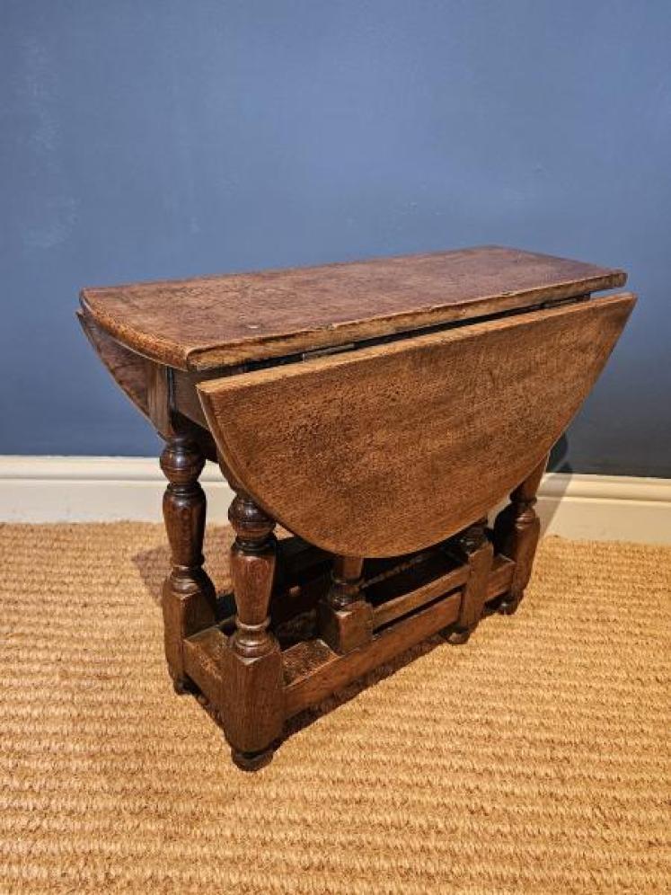 Period Oak Style Drop Leaf Low Occasional Table - Image 1