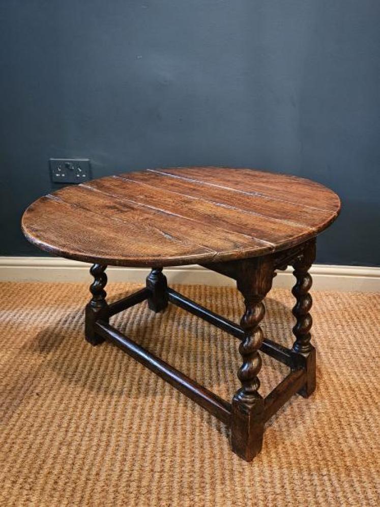 George I Oak Drop Leaf Occasional Table - Image 4