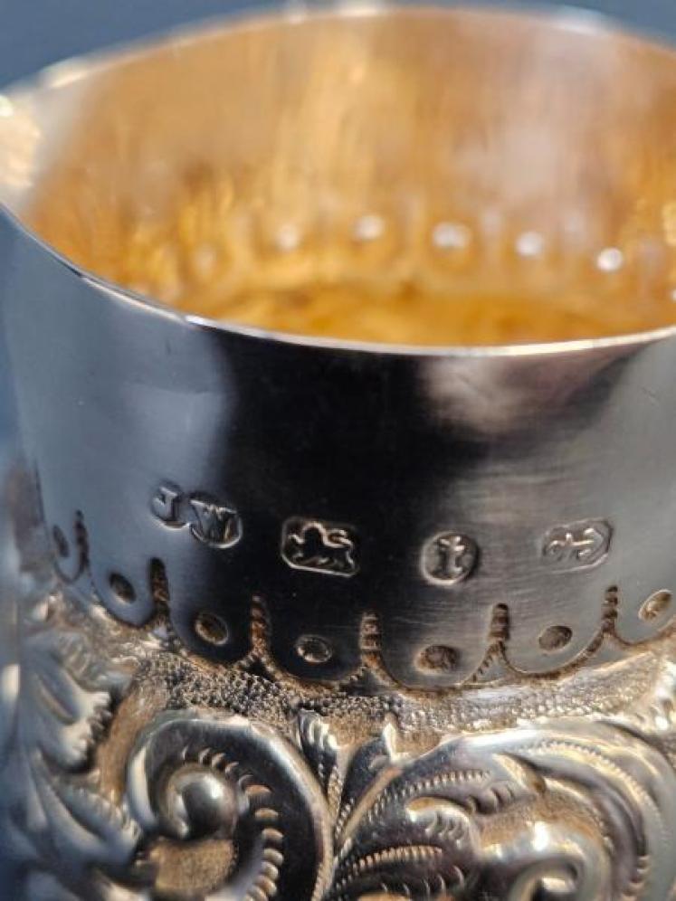 Small Victorian Silver Cream Jug - Image 4