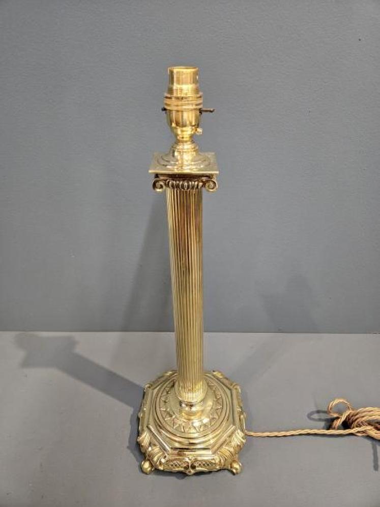 Edwardian Reeded Column Doric Mount Table Lamp - Image 2
