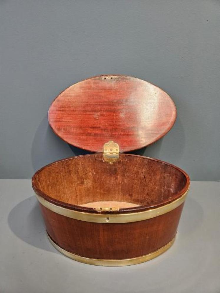 Georgian Mahogany and Brass Bound Judges Wig Box - Image 5