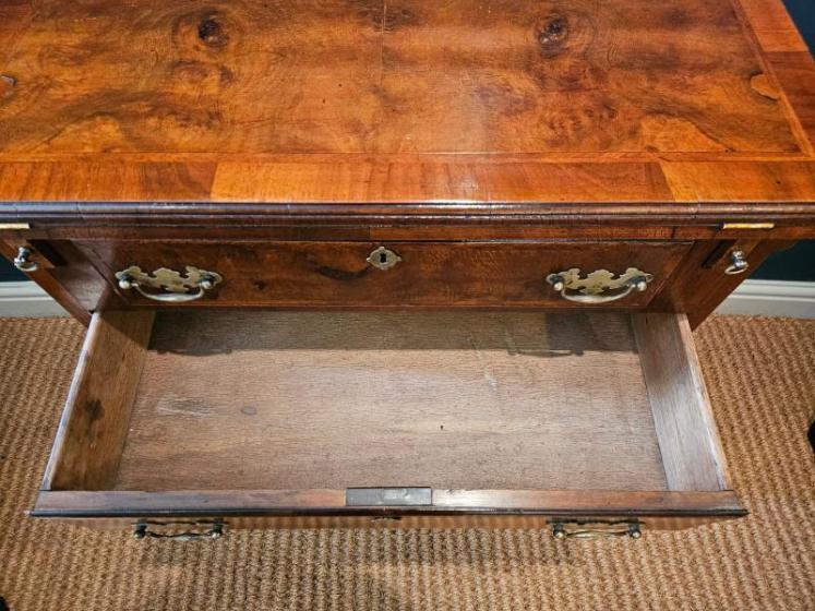 Georgian Walnut Bachelors Chest - Image 7