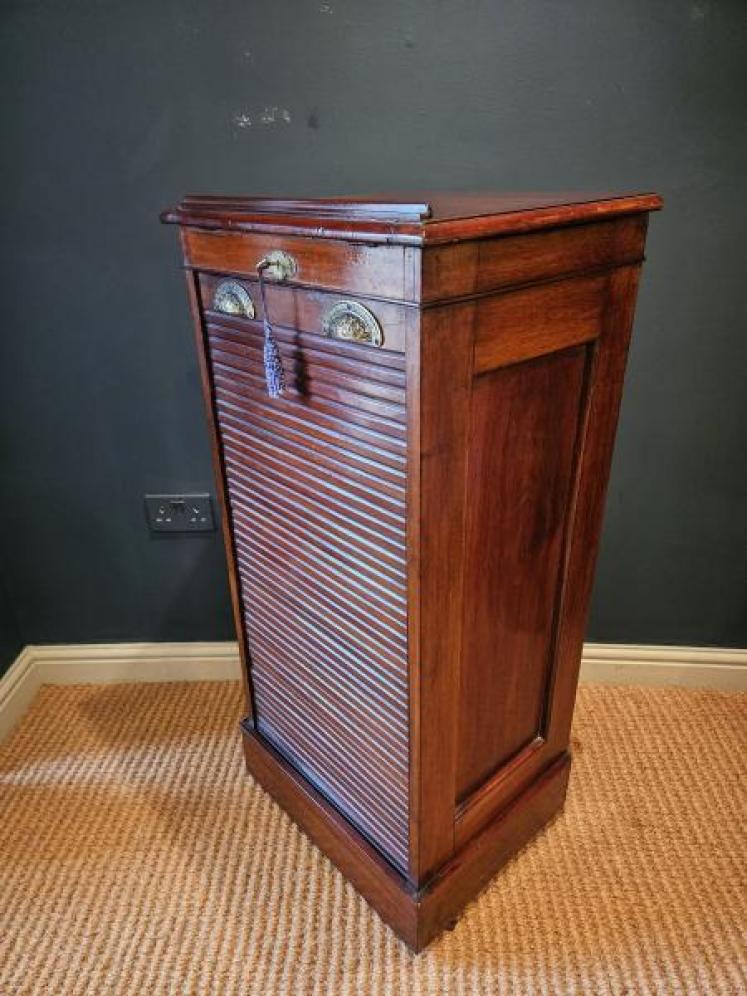 Edwardian Mahogany Tambour Front Filing Cabinet - Image 3