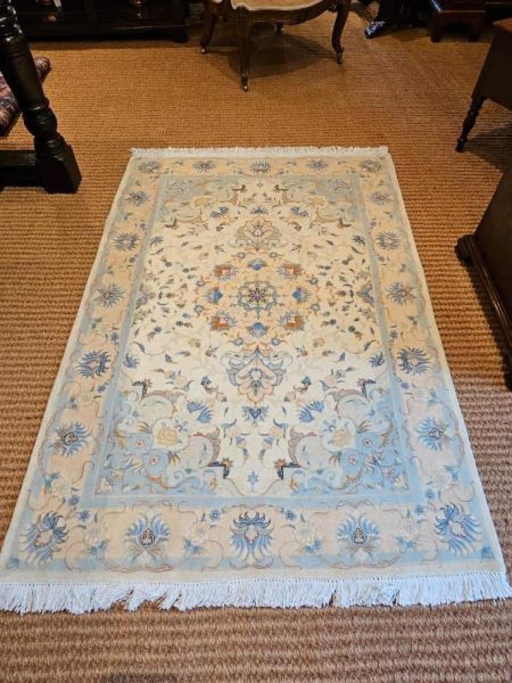 Fine Quality Persian Pure Wool and Silk Rug - Image 5