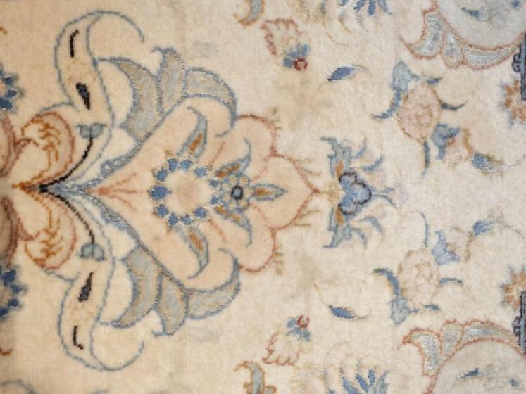 Fine Quality Persian Pure Wool and Silk Rug - Image 7