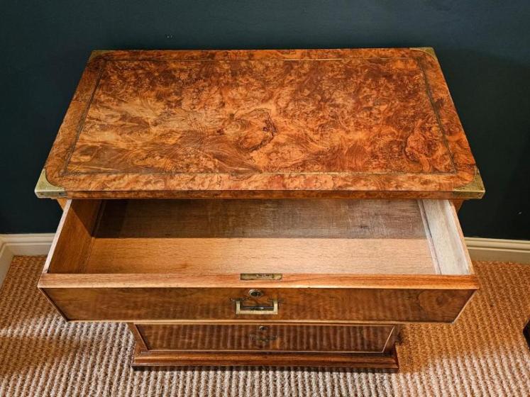Victorian Edwards and Roberts Shallow Proportioned Burr Walnut Campaign Style Chest - Image 4