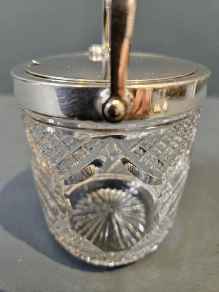 Hukin & Heath Silver Topped Preserve Pot with Handle Closing Lid - Image 2