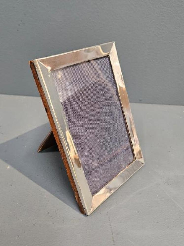 George V Polished Silver Photo Frame  - Image 5