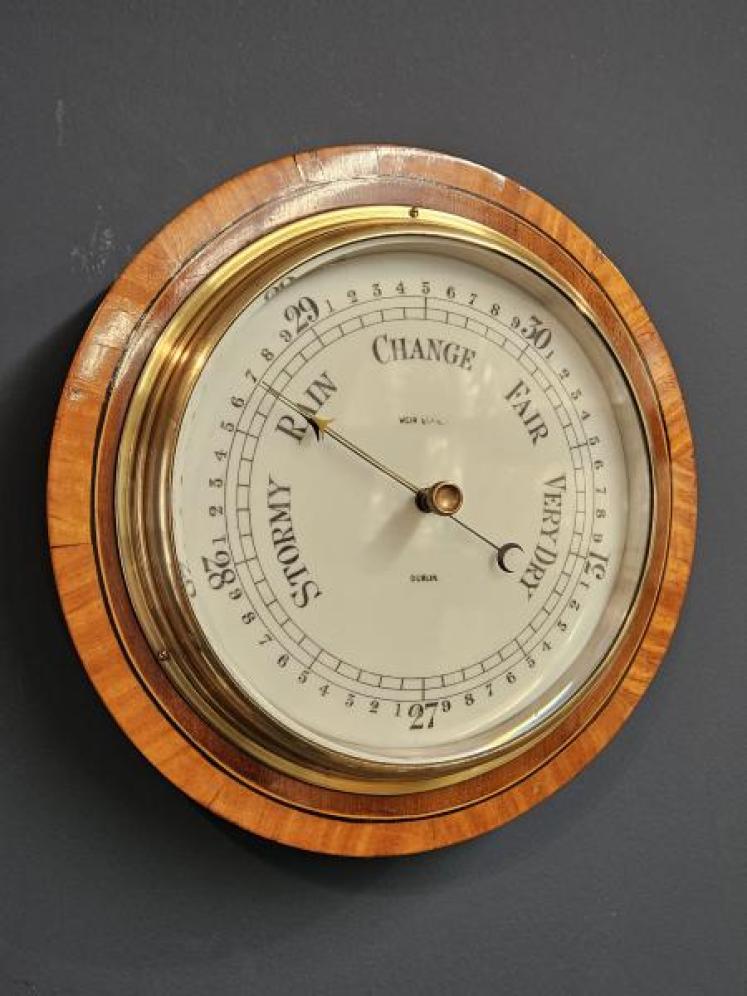 Edwardian Dublin Walnut Cased Aneroid Barometer - Image 2