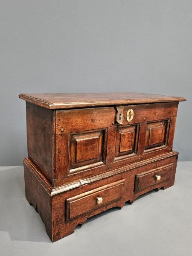 Small George II Coffer Bach - Image 4