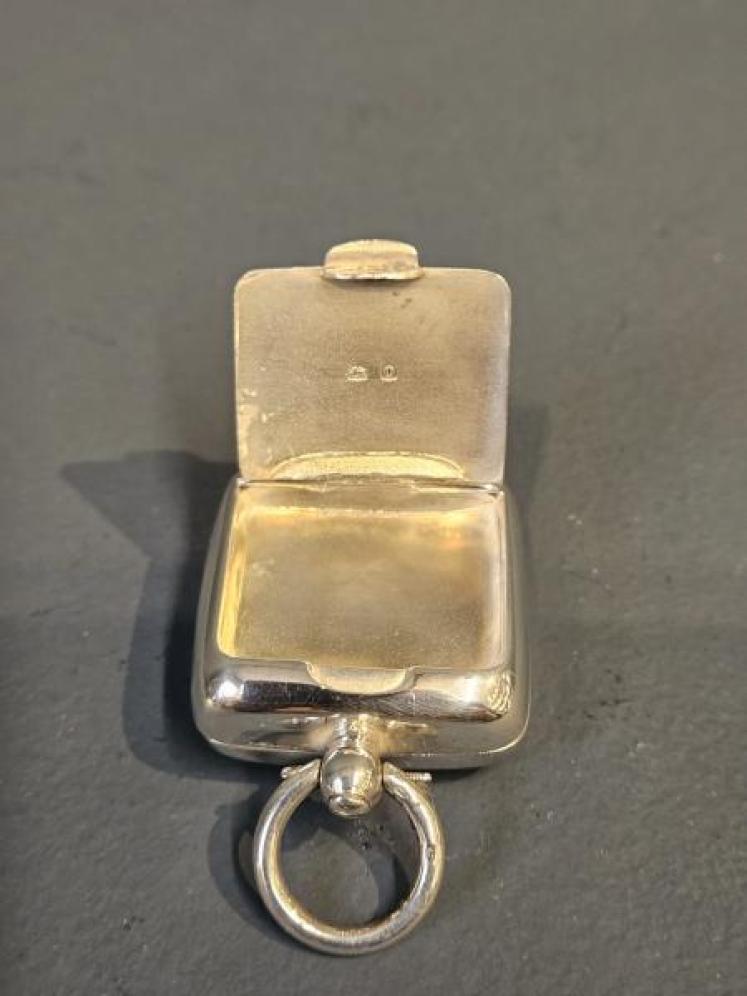 Sovereign and Stamp Case - Image 2