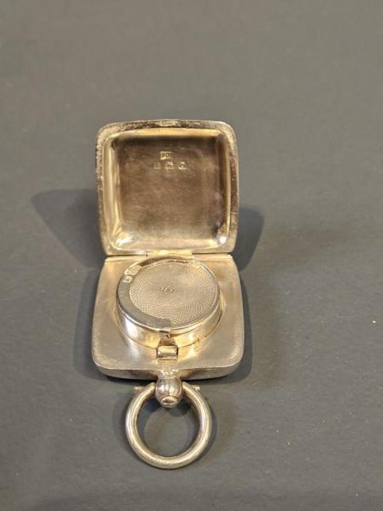 Sovereign and Stamp Case - Image 3