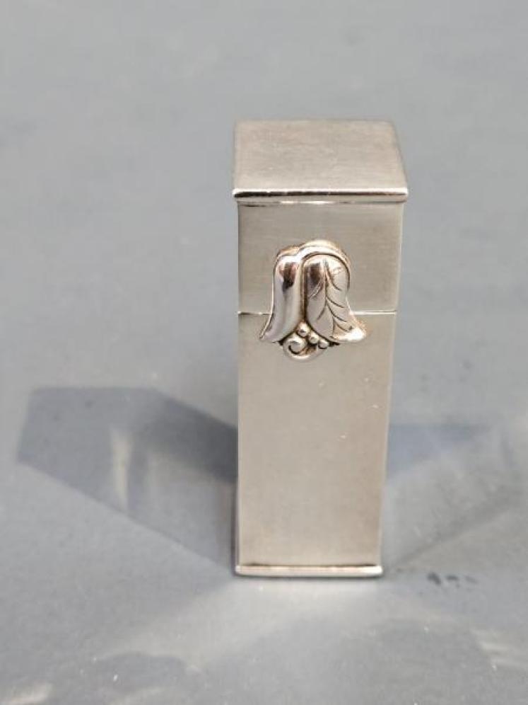 Silver Lipstick Case - Image 1