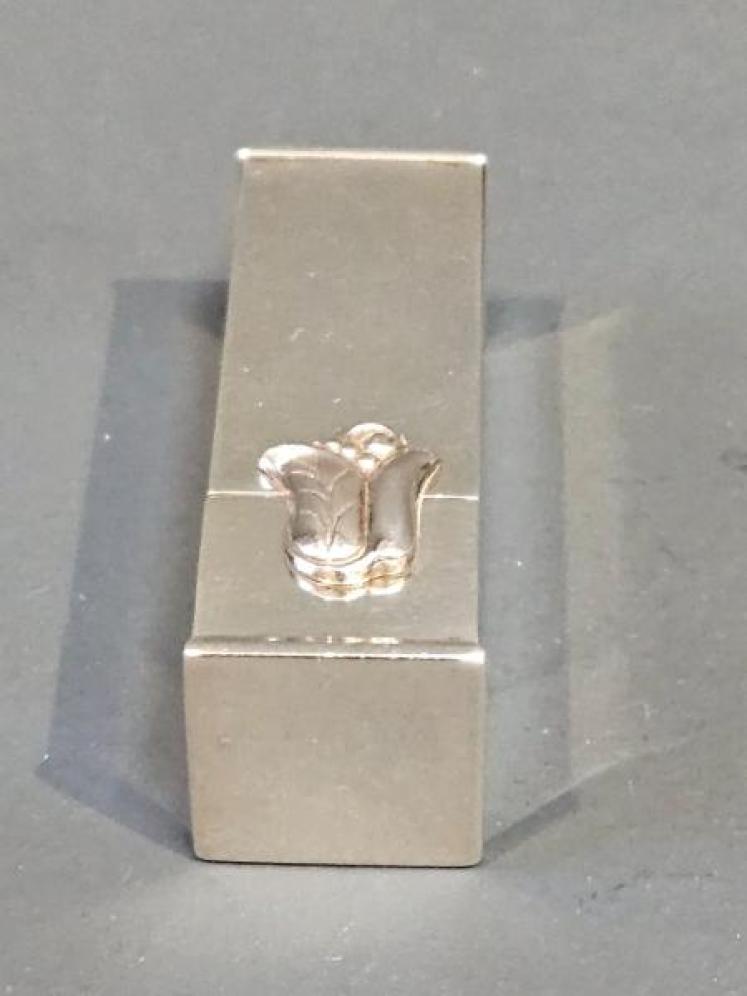 Silver Lipstick Case - Image 3