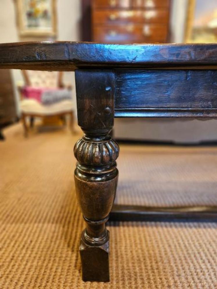 Georgian Oak Refectory Table - Image 4