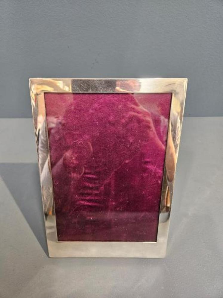 George V Portrait Size Photo Frame - Image 1