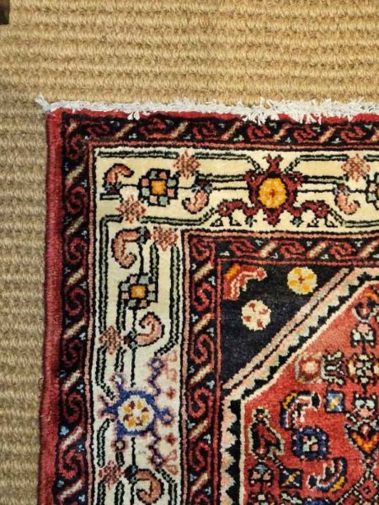 Quality Persian Pure Wool Rug - Image 2